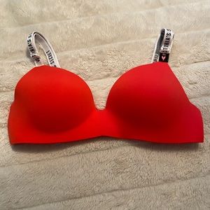 Victoria’s Secret bra